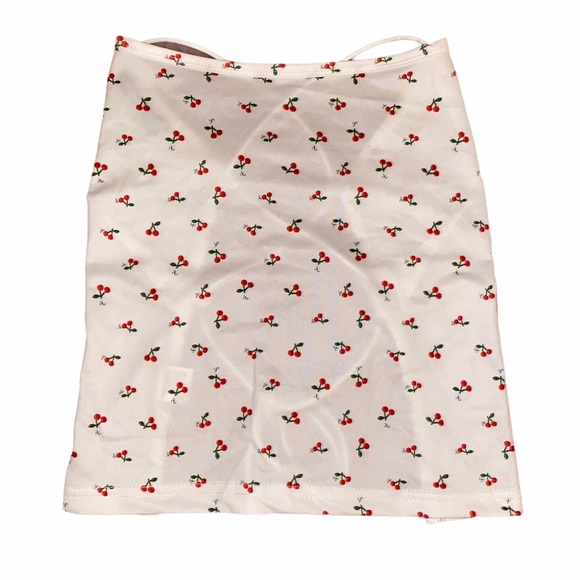 Lace-Up-Back White Cherry Top - Picture 2 of 2